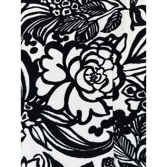 Talbots Textured Ribbed Knit Boat Neck Black White Floral Top Size M 3/4 Sleeves - Picture 6 of 7